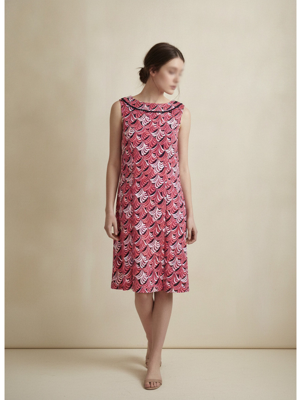 LIKE NEW | Talbots | M | Scallop print shift dress